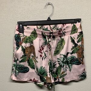 David Lerner Green Leaf Print Shorts Size Small